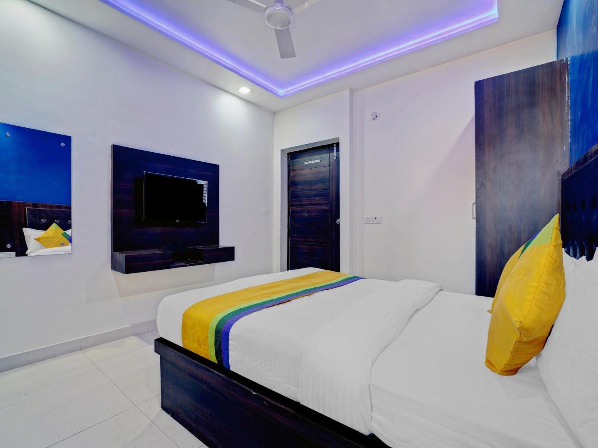 Hotel The Orient Tree, Agra Agra  Dış mekan fotoğraf