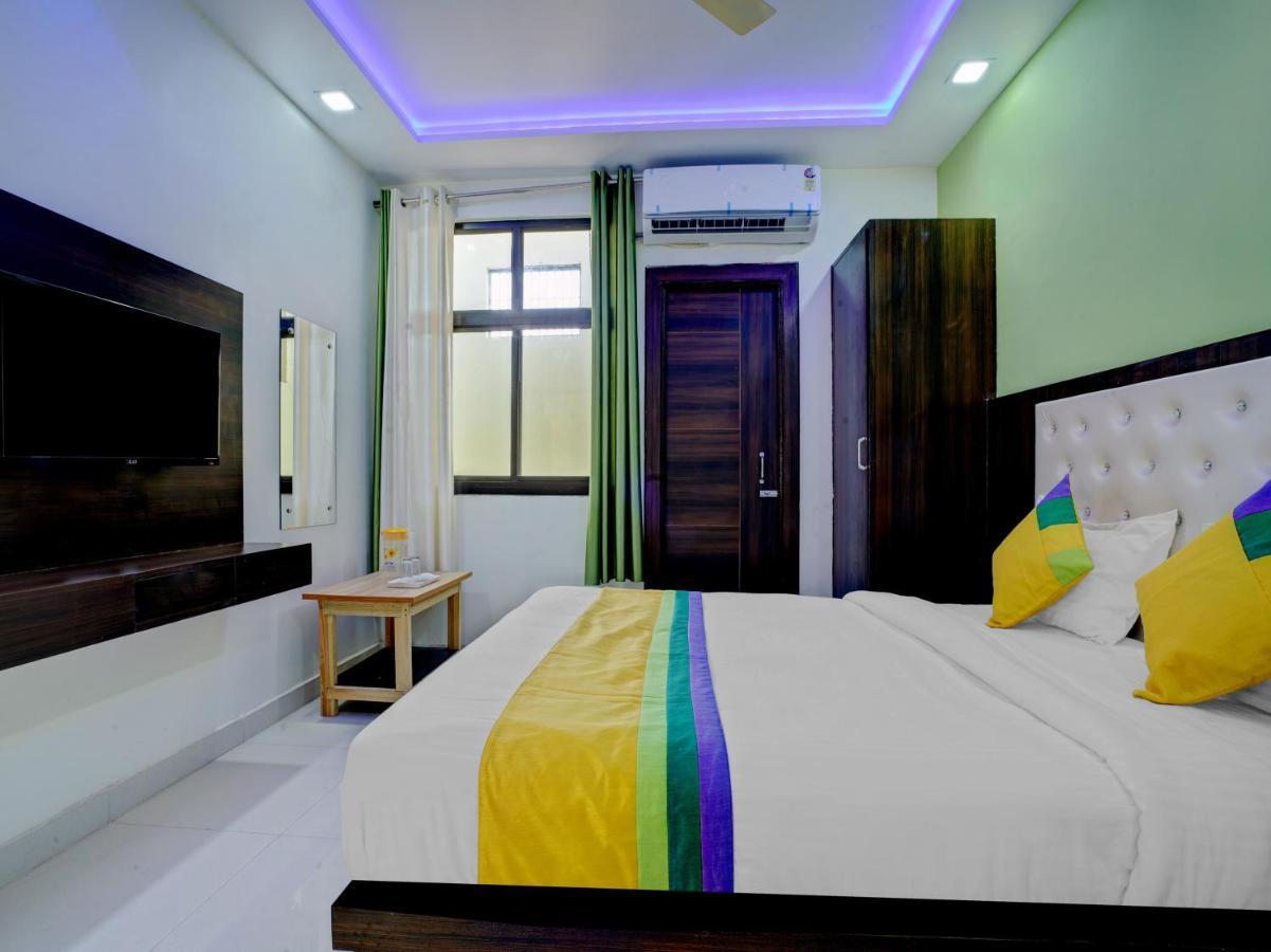 Hotel The Orient Tree, Agra Agra  Dış mekan fotoğraf