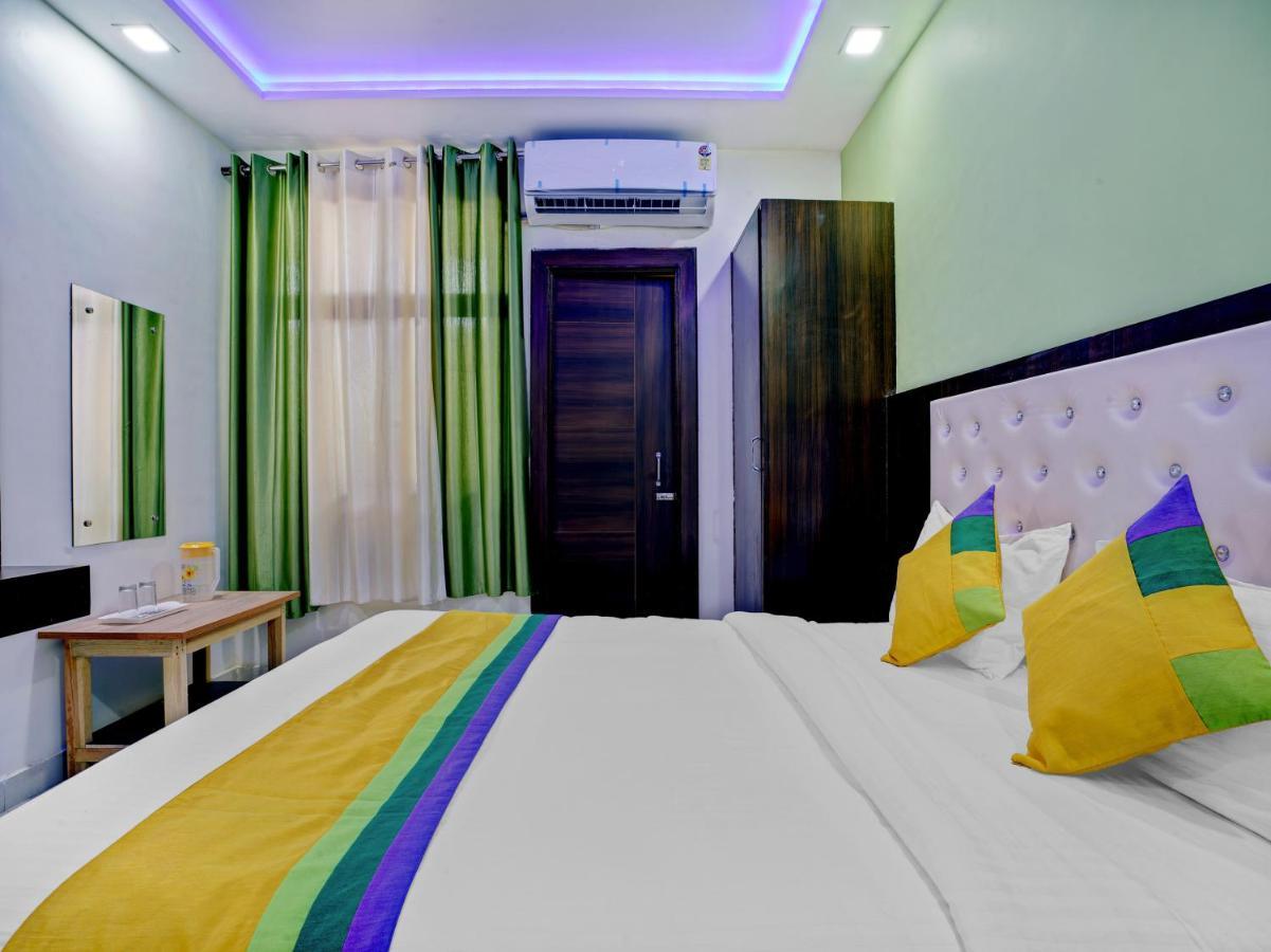 Hotel The Orient Tree, Agra Agra  Dış mekan fotoğraf